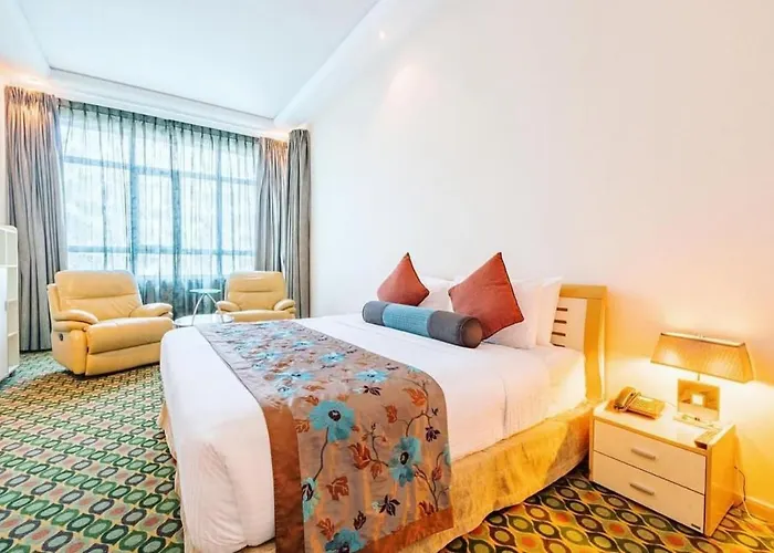 De Hotel Belwood Near Igi Delhi Airport