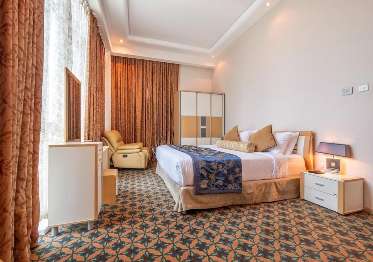 De Belwood Near Igi Delhi Airport Hotel New Delhi